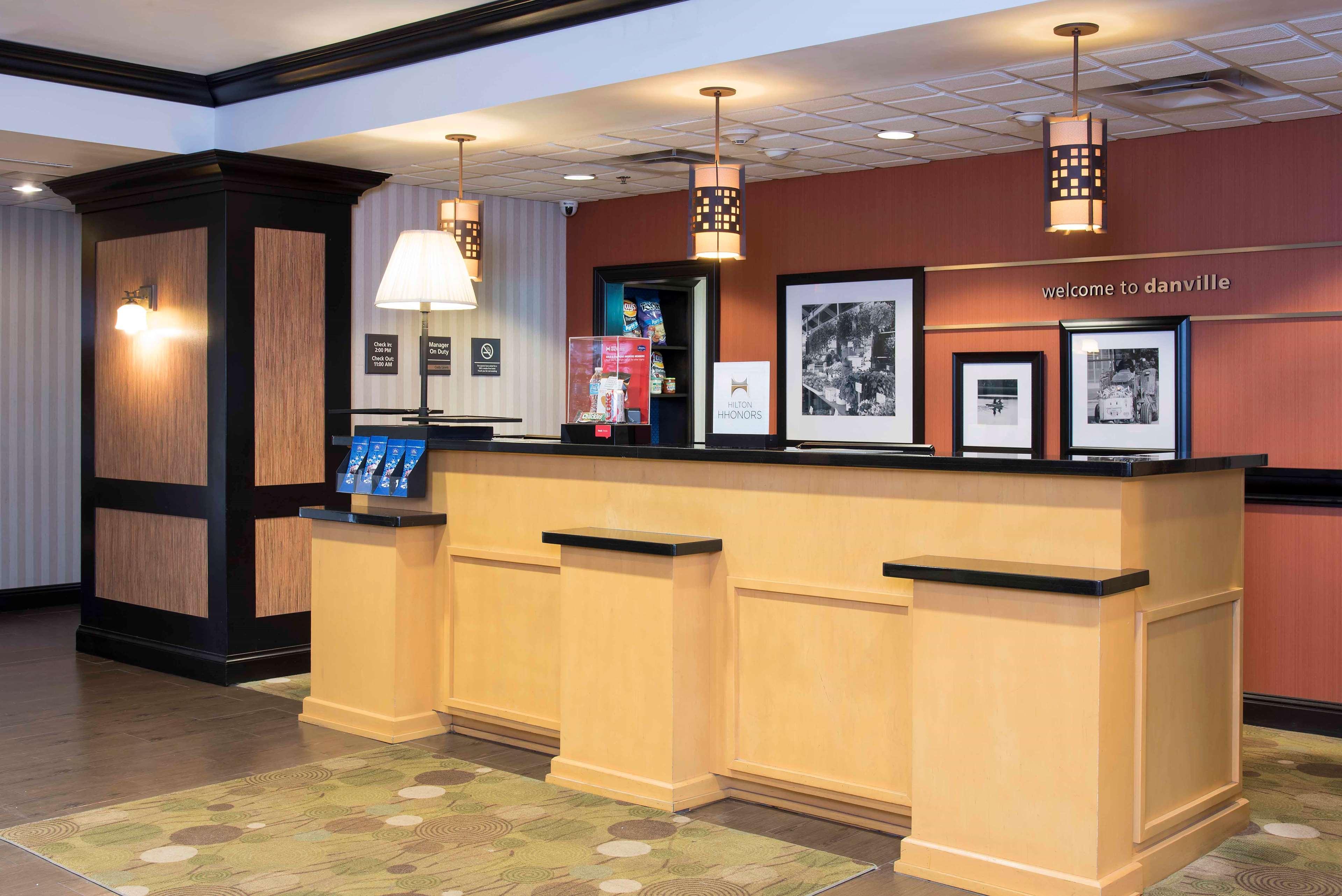 Hampton Inn & Suites Danville Kültér fotó