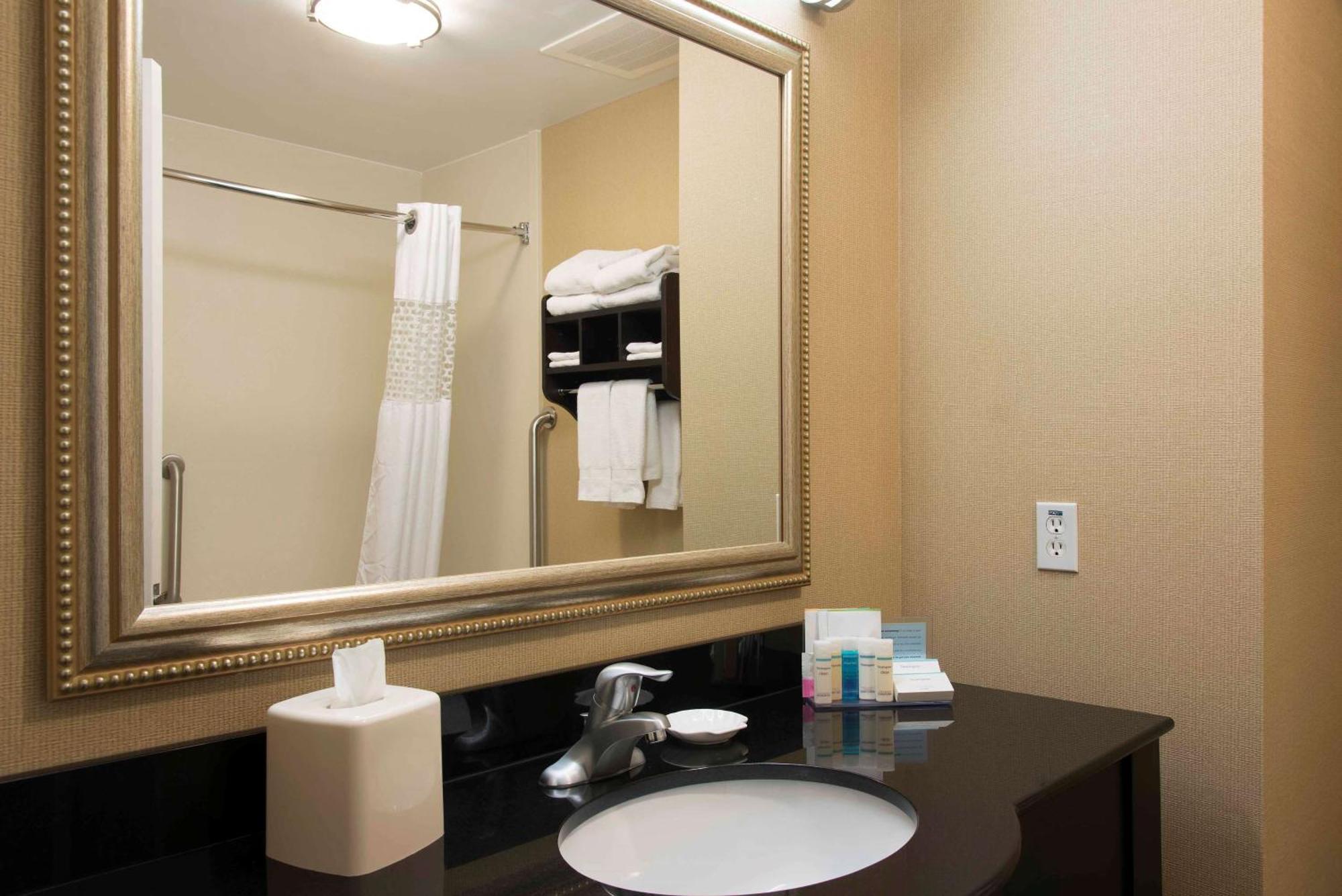 Hampton Inn & Suites Danville Kültér fotó